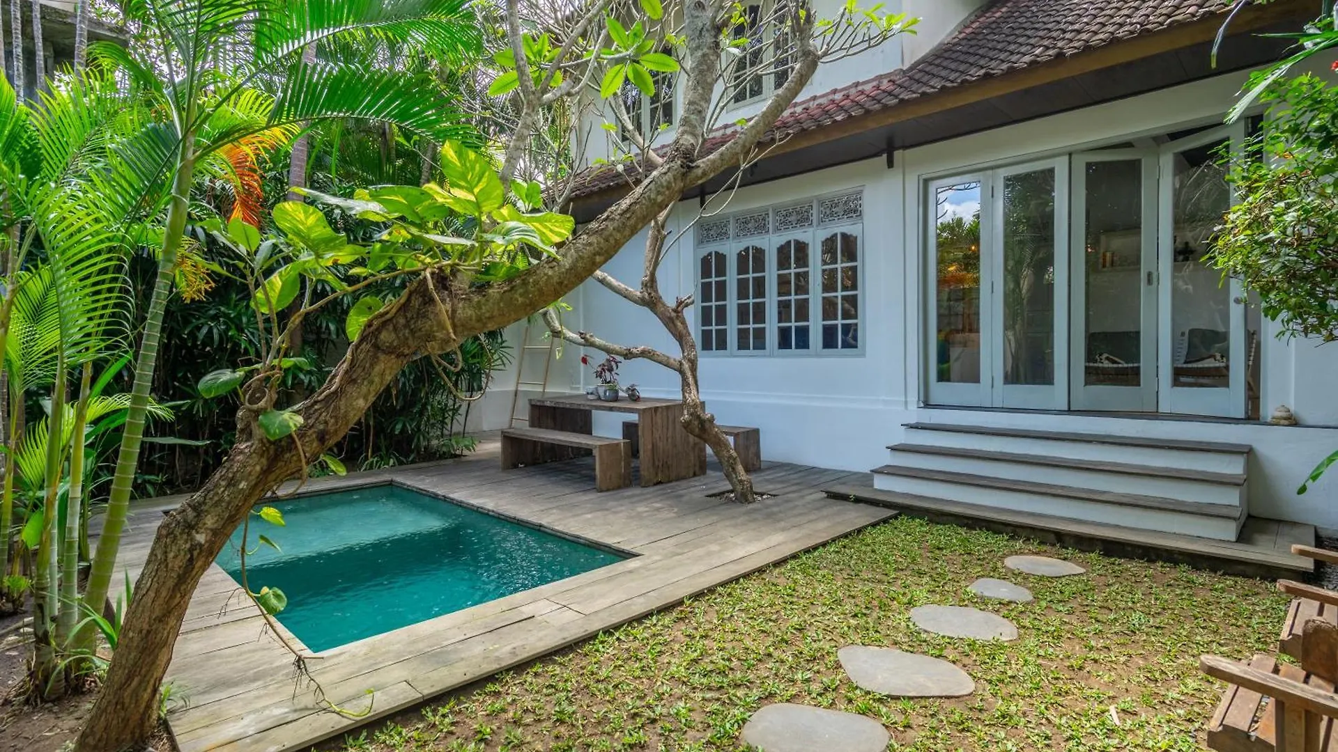 Apartment Villa Forestal Kerobokan